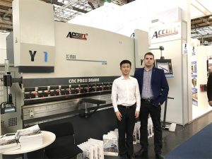 Poljska kupci posjećuju našu izložbu